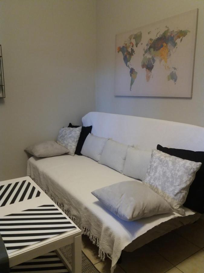 Helen'S Welcoming & Cozy Flat Apartment โกโรปิออน ภายนอก รูปภาพ