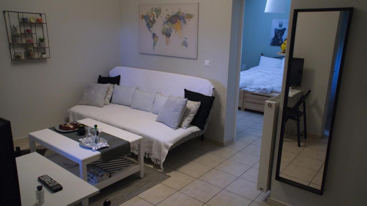 Helen'S Welcoming & Cozy Flat Apartment โกโรปิออน ภายนอก รูปภาพ