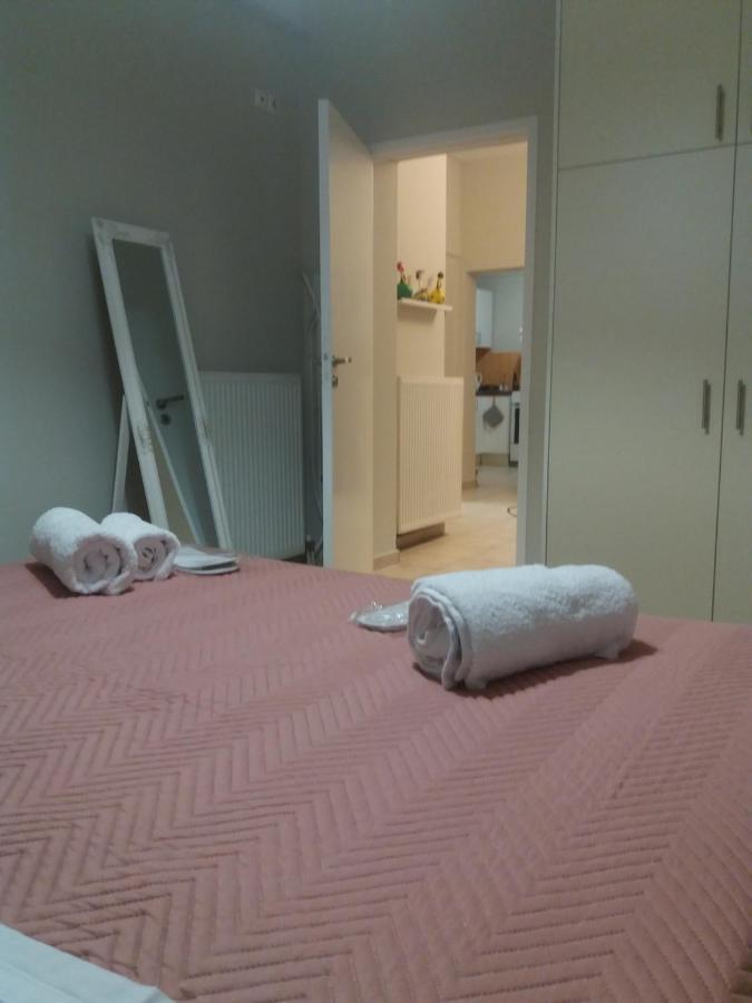 Helen'S Welcoming & Cozy Flat Apartment โกโรปิออน ภายนอก รูปภาพ