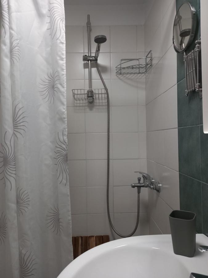 Helen'S Welcoming & Cozy Flat Apartment โกโรปิออน ภายนอก รูปภาพ