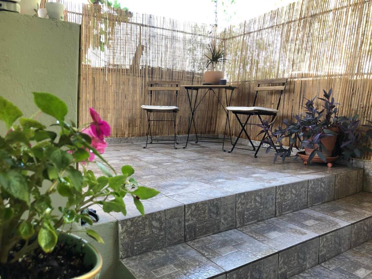 Helen'S Welcoming & Cozy Flat Apartment โกโรปิออน ภายนอก รูปภาพ